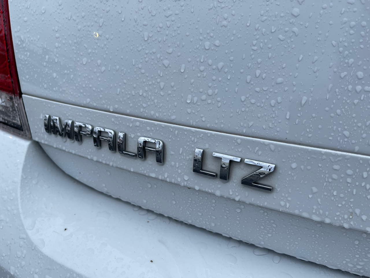 Vehicle image 10 of 24