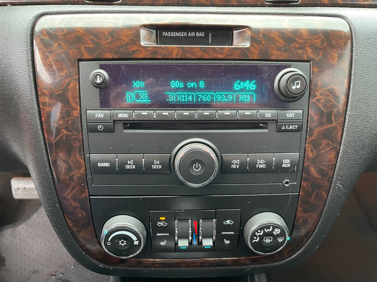 Vehicle image 18 of 24