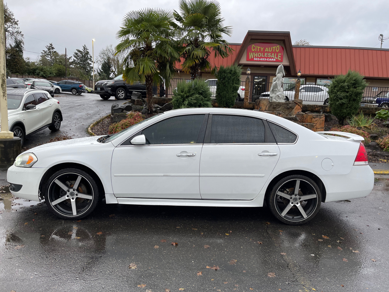 Vehicle image 8 of 24