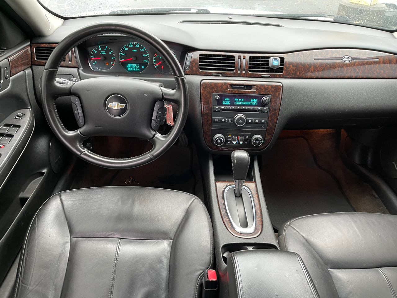 Vehicle image 16 of 24