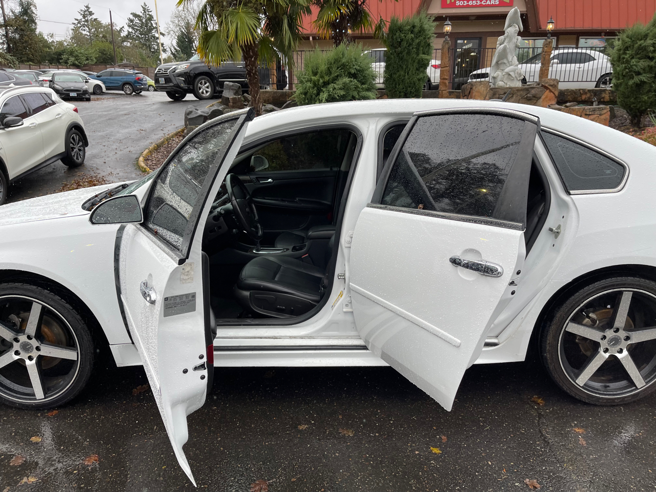 Vehicle image 9 of 24