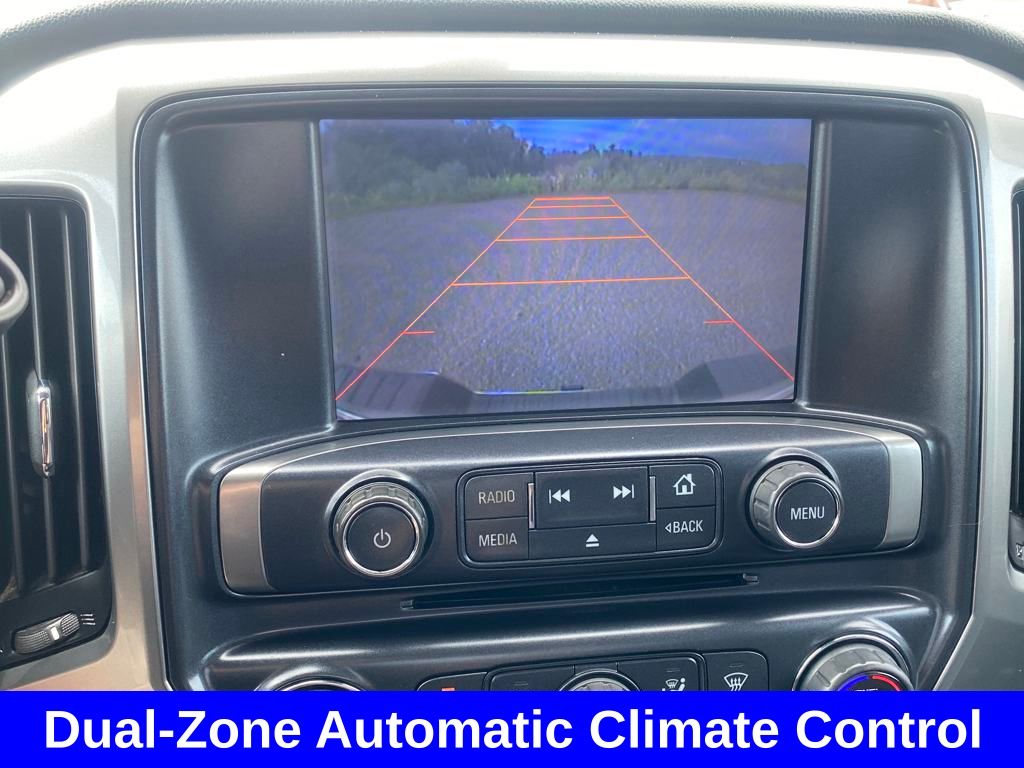 Vehicle image 17 of 29