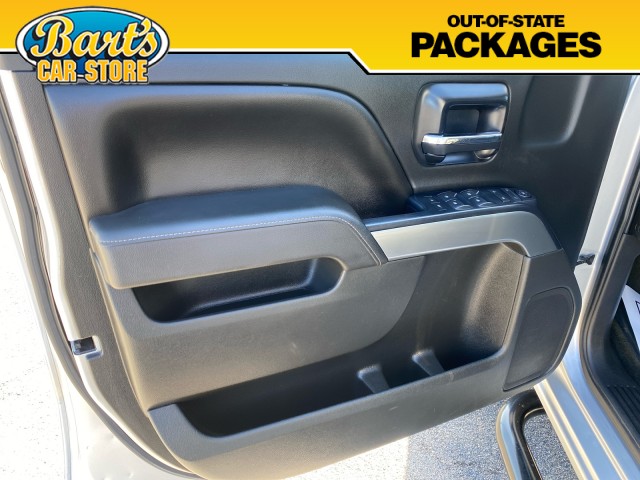 Vehicle image 23 of 32