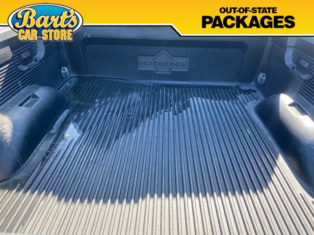 Vehicle image 8 of 32