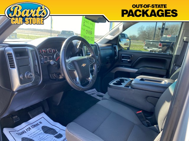 Vehicle image 26 of 32