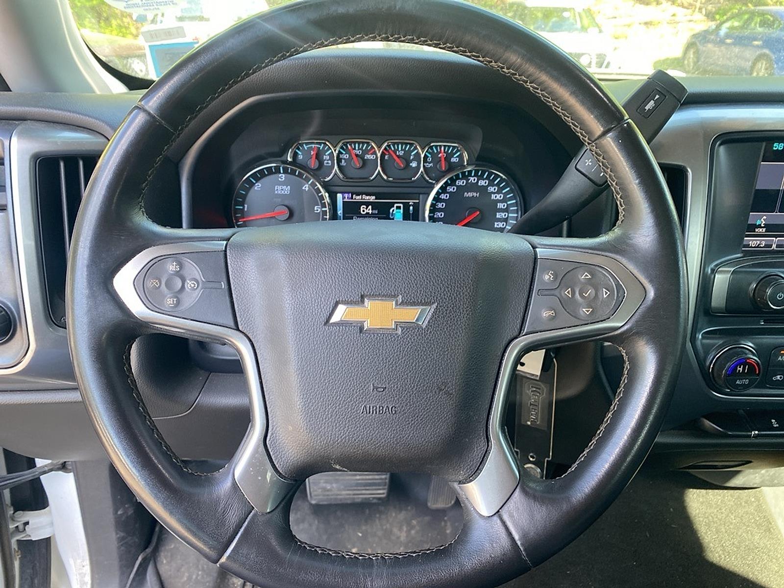 Vehicle image 11 of 21