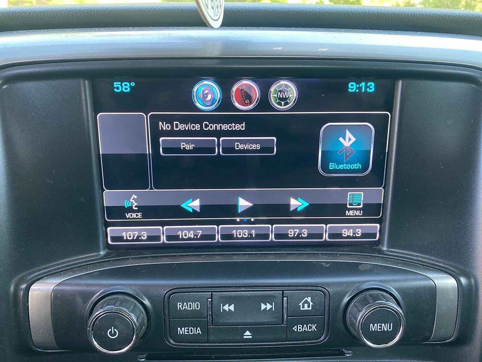 Vehicle image 14 of 21