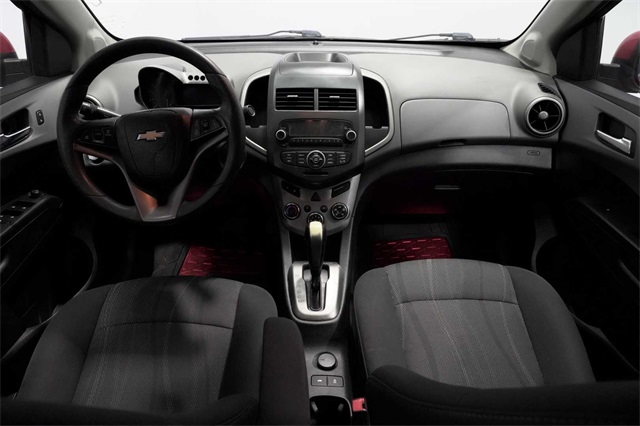 Vehicle image 12 of 27