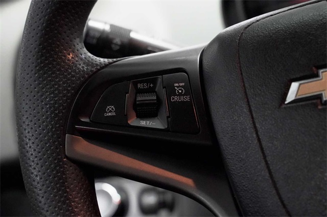 Vehicle image 20 of 27