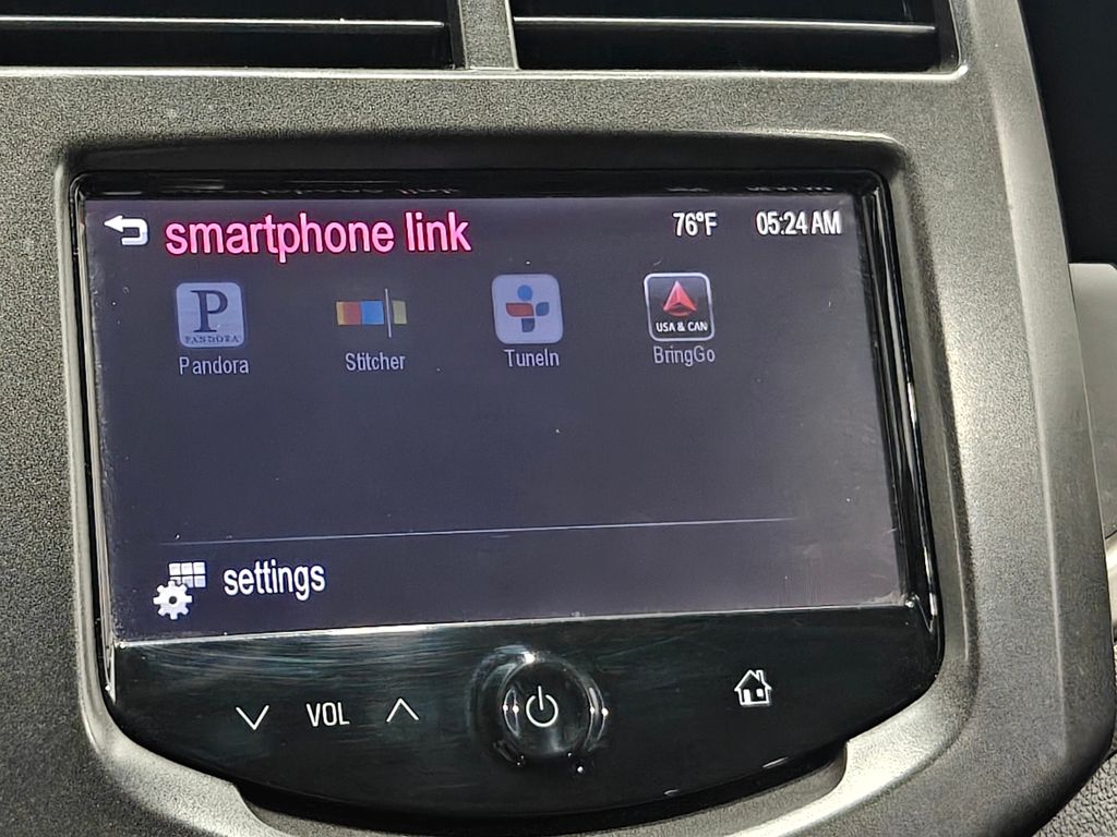 Vehicle image 32 of 61
