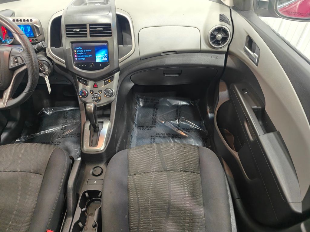 Vehicle image 23 of 61