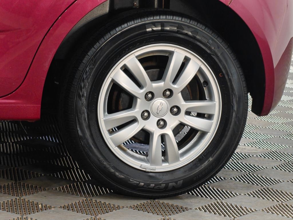 Vehicle image 45 of 61