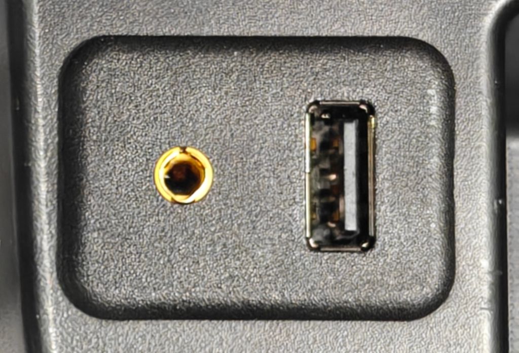 Vehicle image 37 of 61