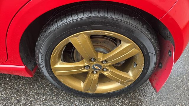 Vehicle image 10 of 31