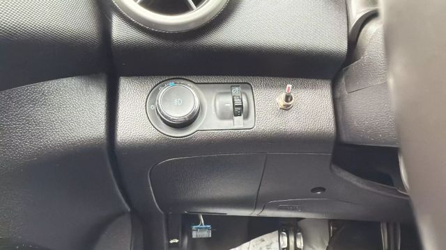 Vehicle image 20 of 31