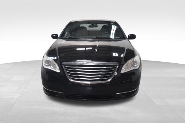Vehicle image 2 of 14