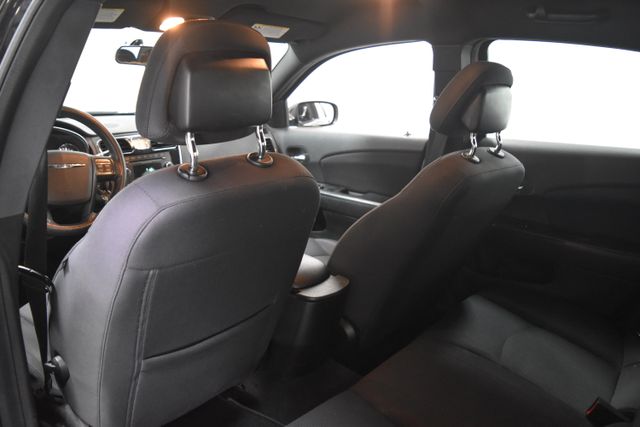 Vehicle image 13 of 14