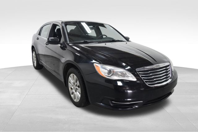 Vehicle image 3 of 14