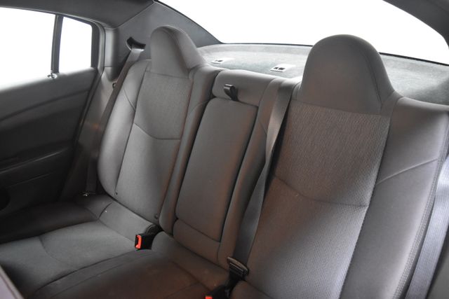 Vehicle image 12 of 14