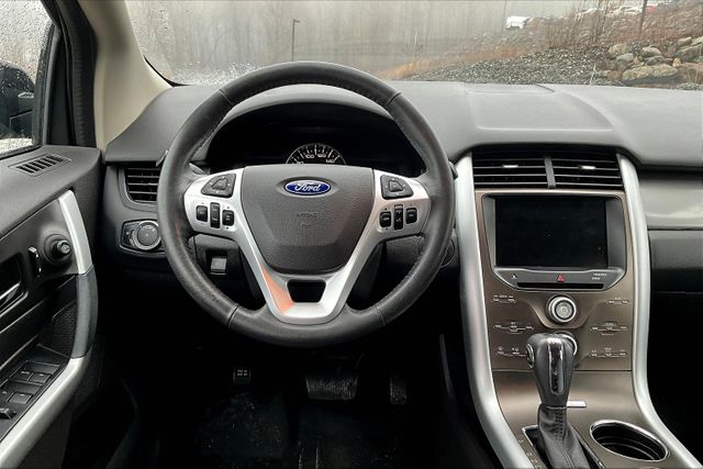 Vehicle image 7 of 31