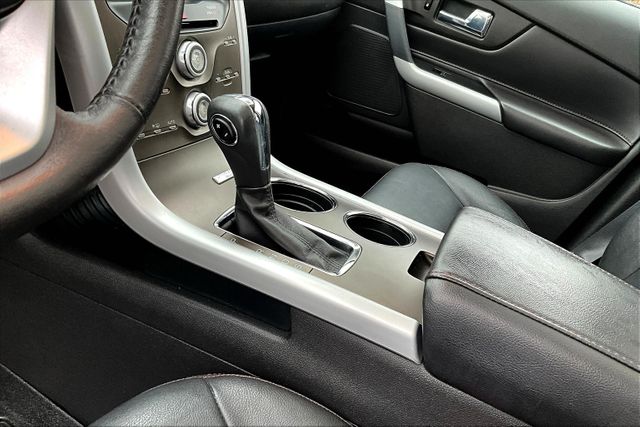 Vehicle image 13 of 31