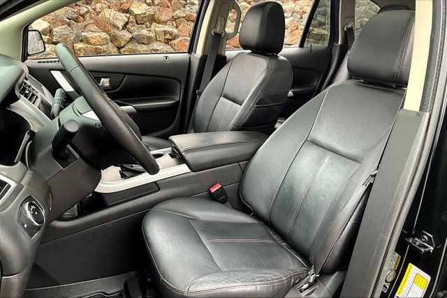 Vehicle image 23 of 31