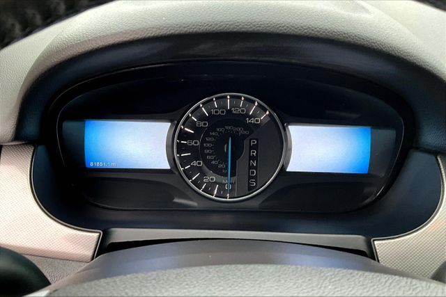 Vehicle image 18 of 31