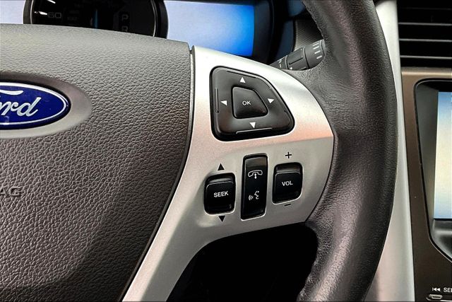Vehicle image 17 of 31