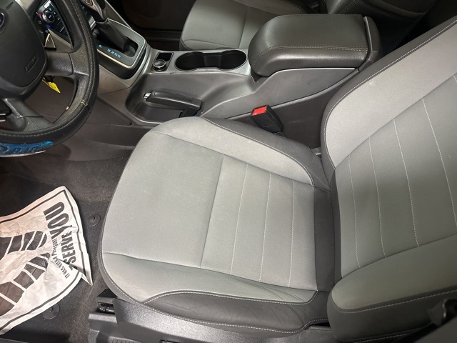 Vehicle image 27 of 49