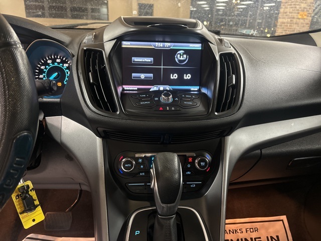 Vehicle image 33 of 49