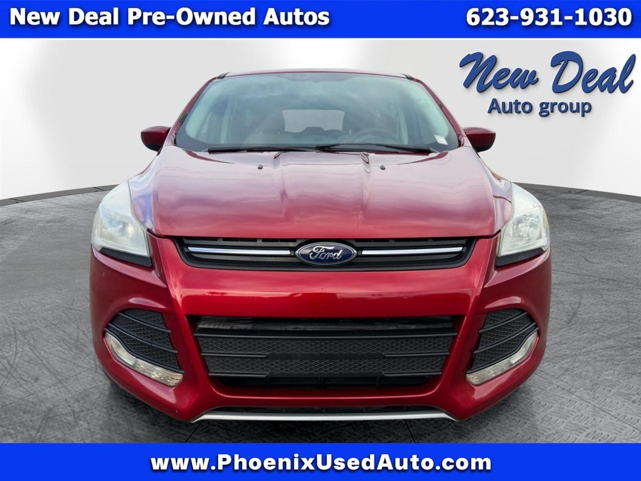 2014 Ford Escape SE Image 2 of 12