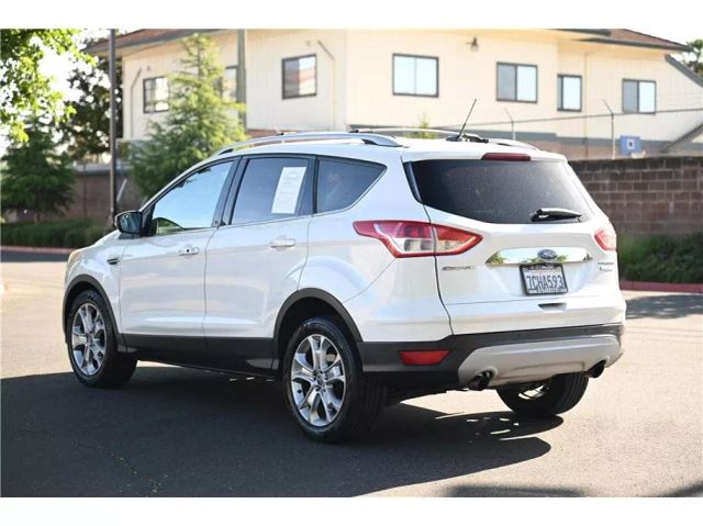 Vehicle image 7 of 33