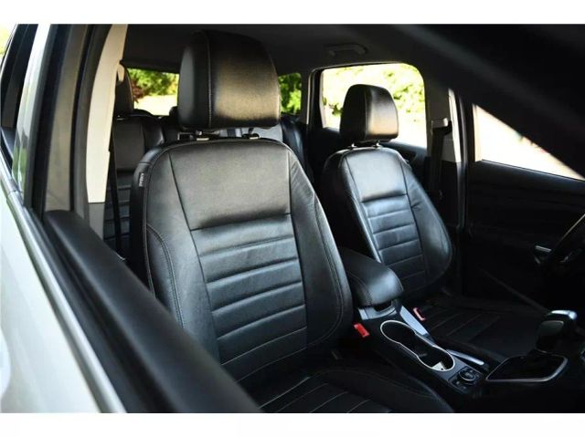 Vehicle image 12 of 33