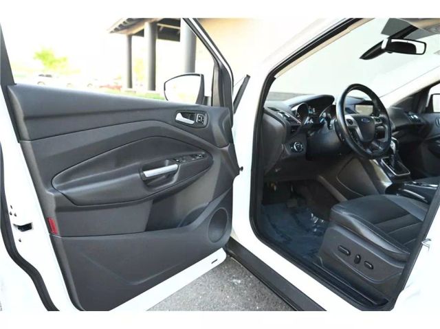 Vehicle image 22 of 33