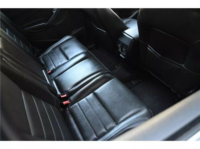 Vehicle image 15 of 33