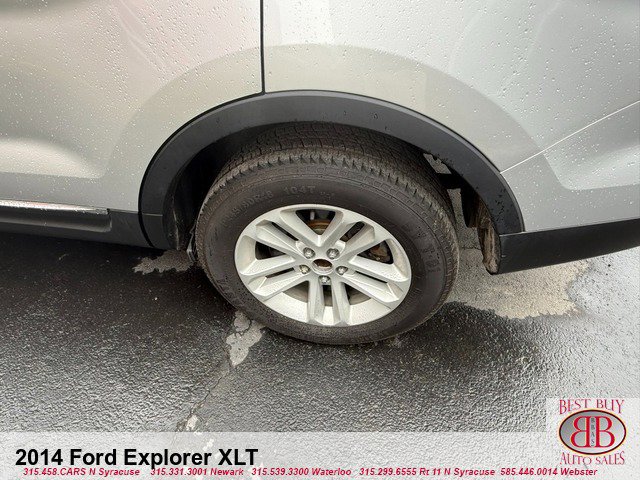 Vehicle image 9 of 19