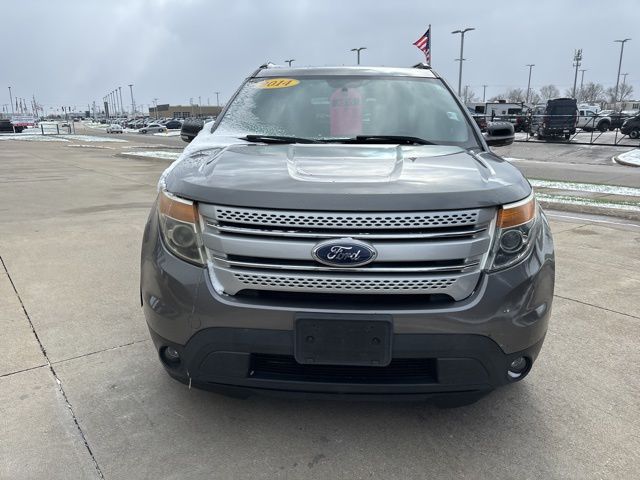 2014 Ford Explorer XLT Image 3 of 32