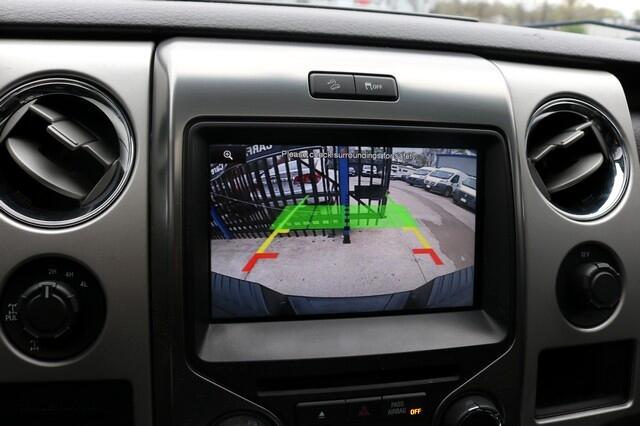 Vehicle image 16 of 18