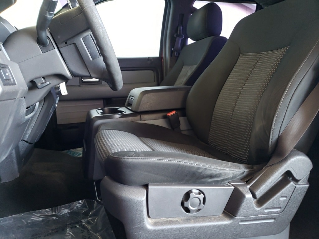 Vehicle image 11 of 30