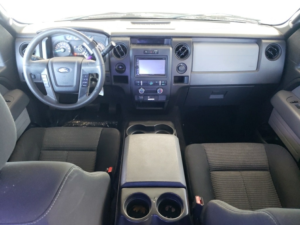 Vehicle image 16 of 30