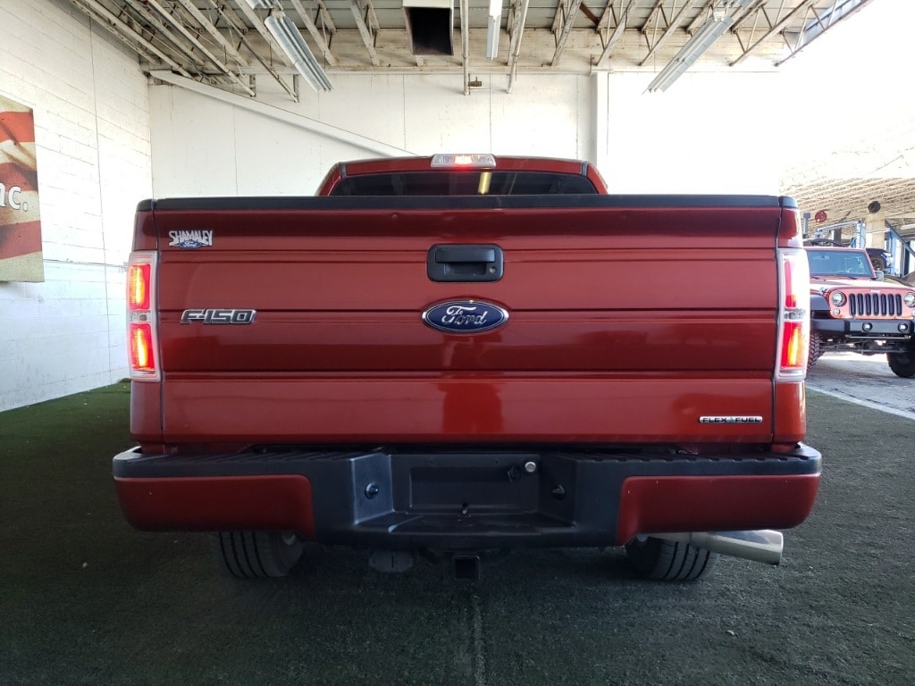 Vehicle image 7 of 30