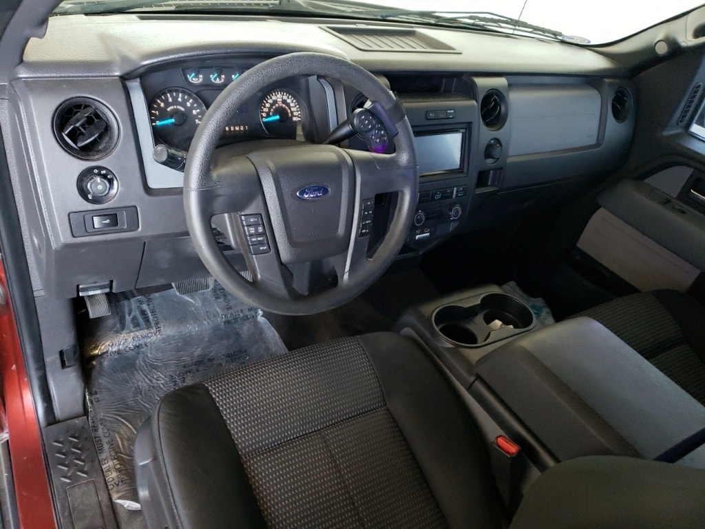 Vehicle image 10 of 30
