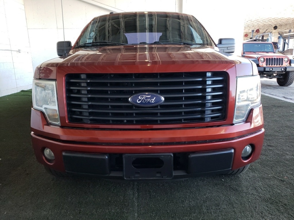 Vehicle image 2 of 30