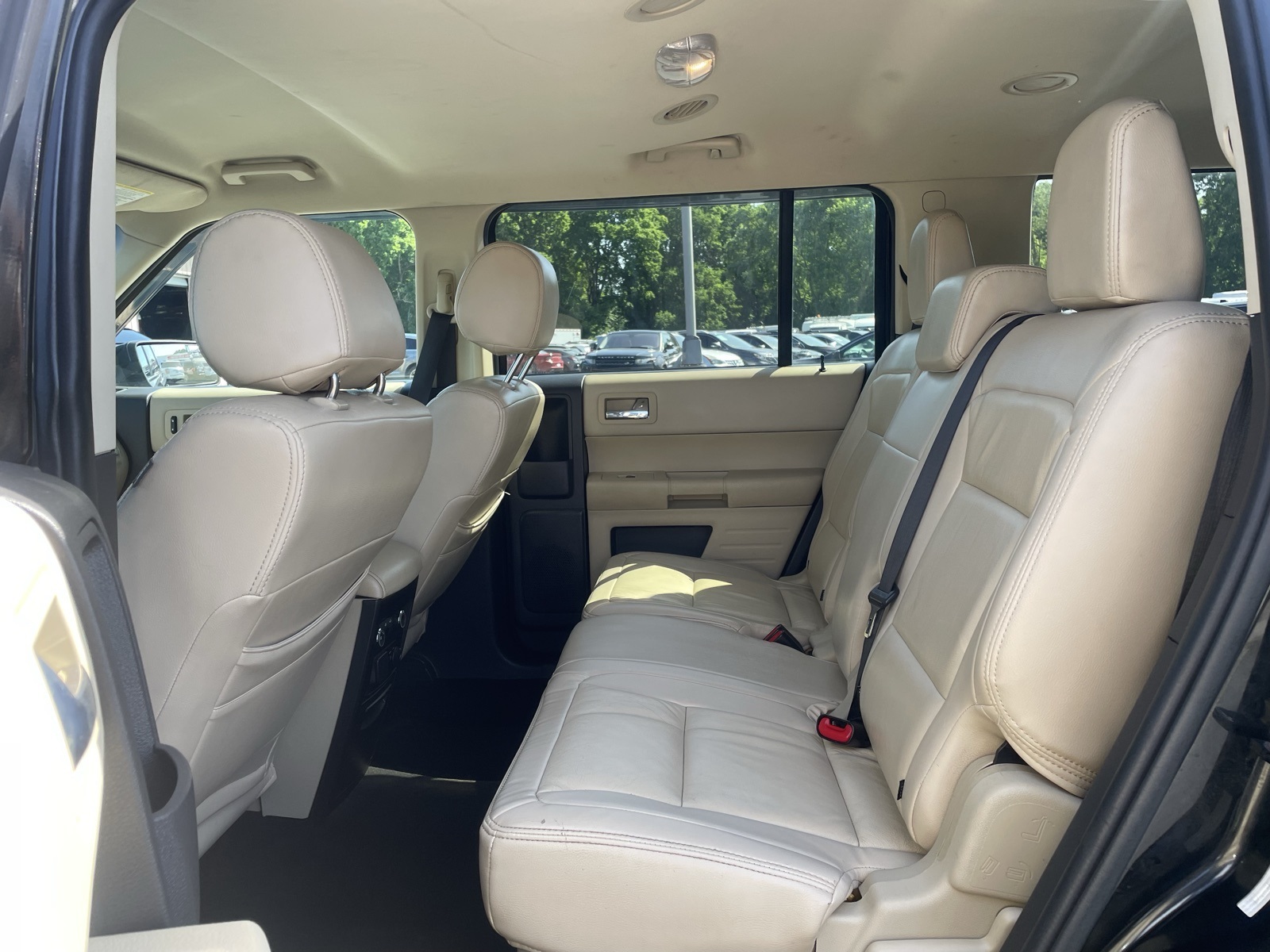 Vehicle image 18 of 38