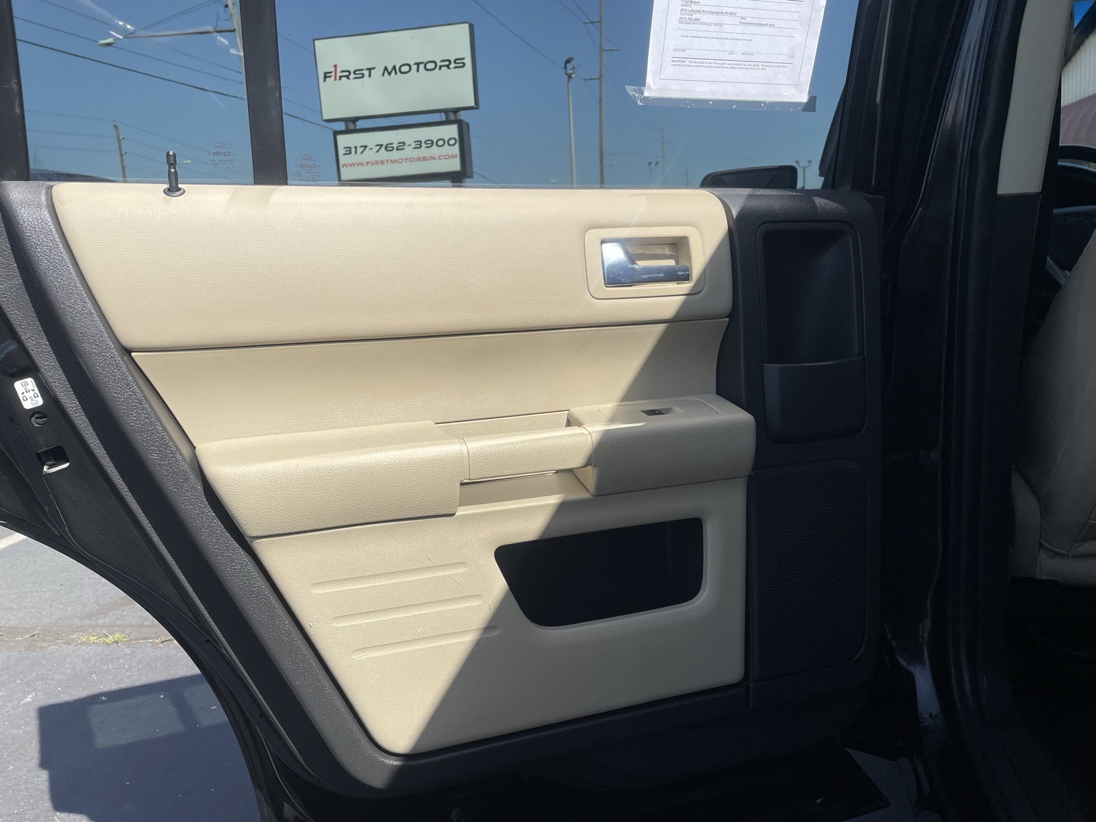 Vehicle image 22 of 38