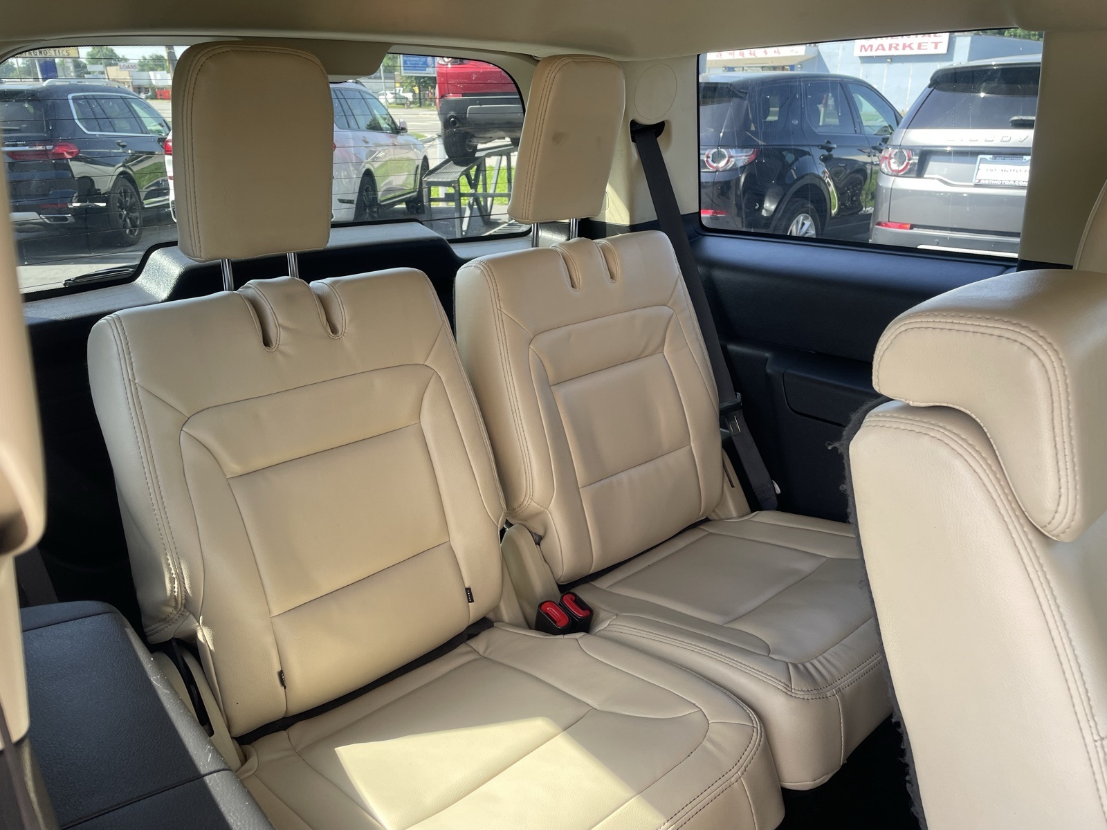 Vehicle image 14 of 38