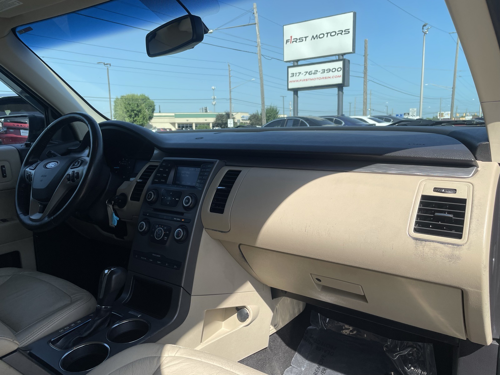 Vehicle image 23 of 38