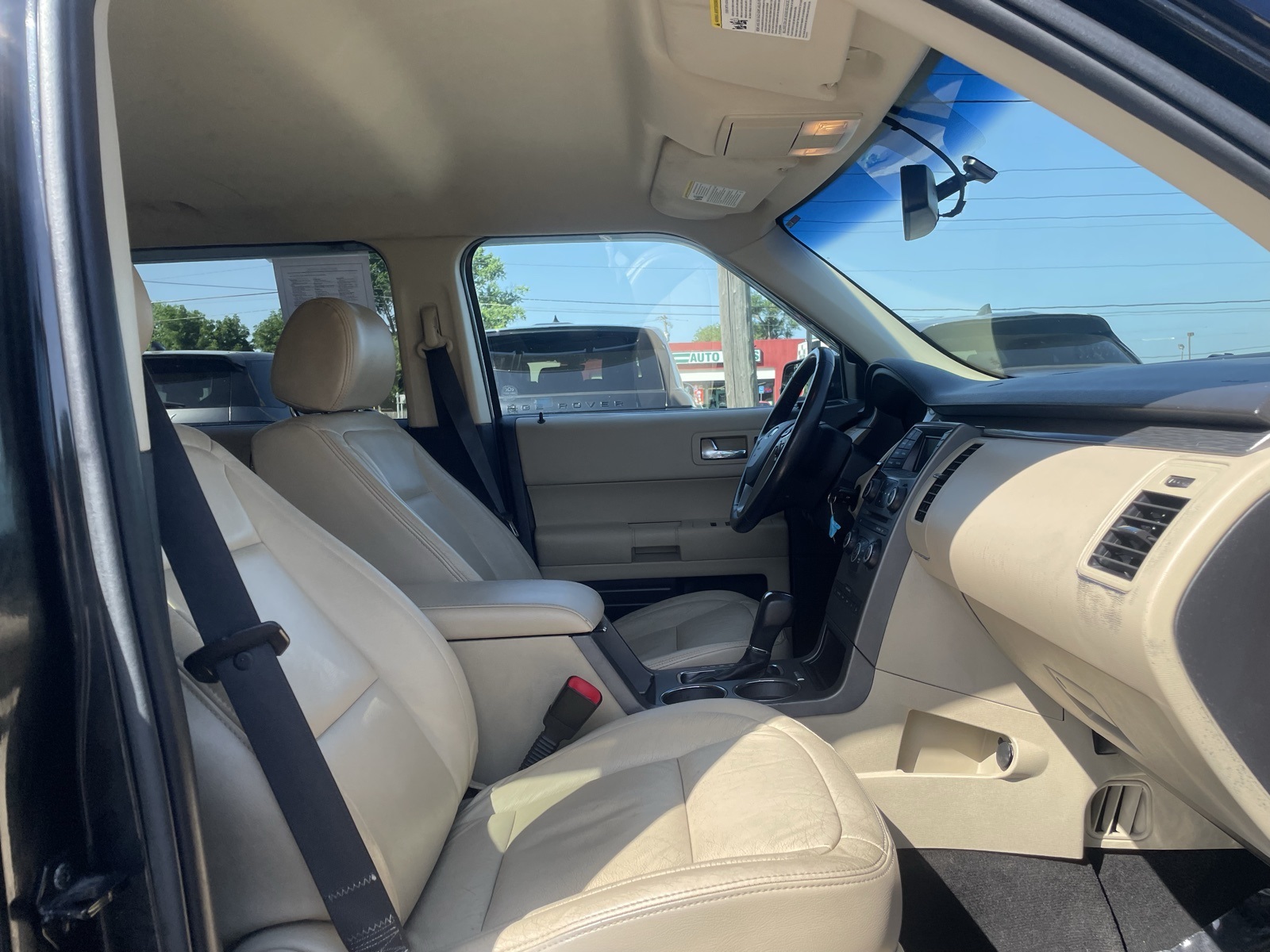 Vehicle image 20 of 38