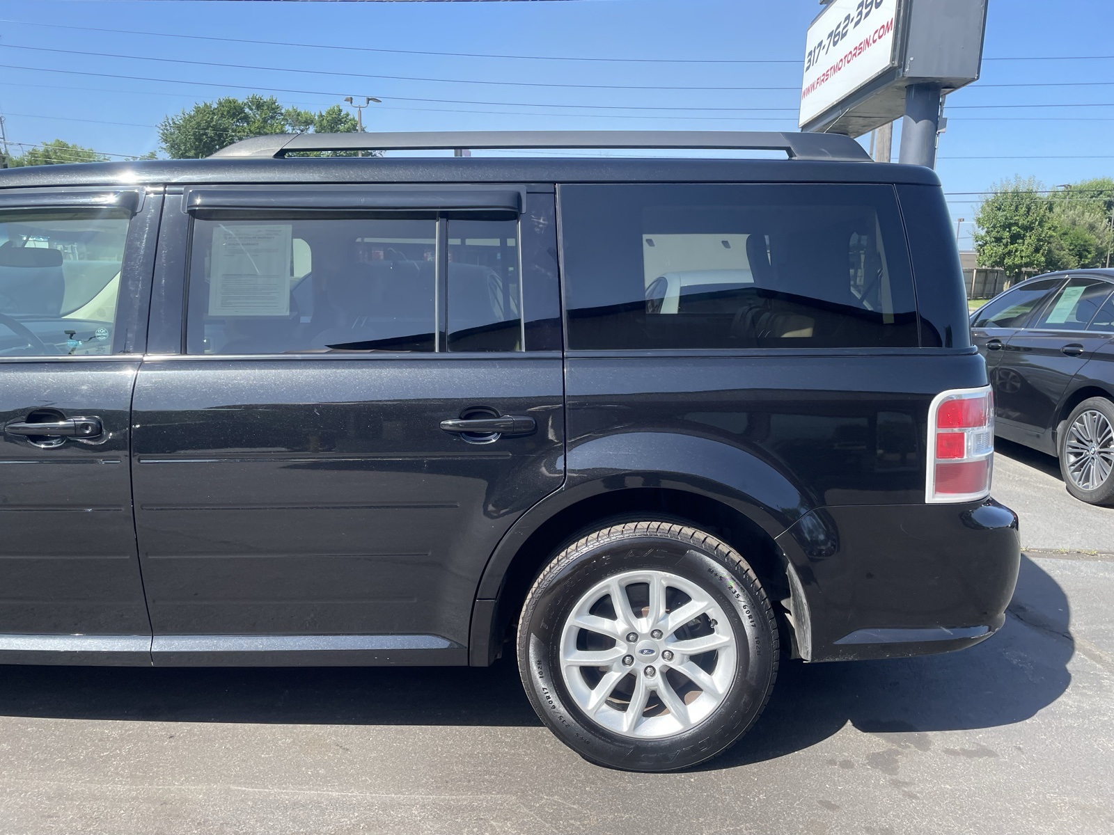 Vehicle image 11 of 38