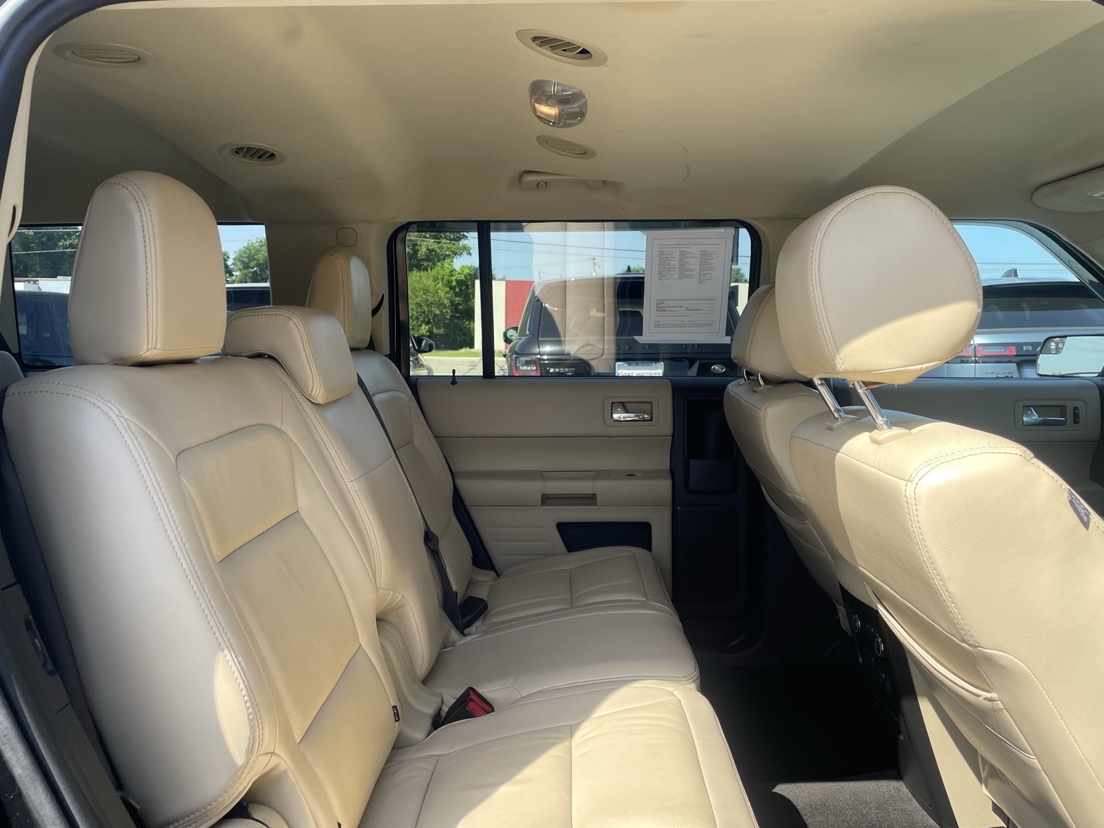 Vehicle image 21 of 38
